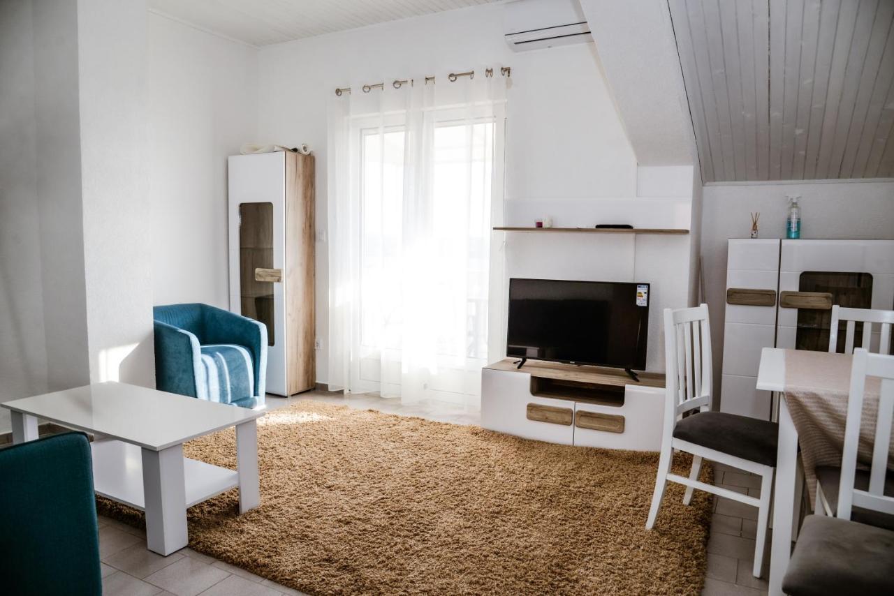 Iker Apartments Tivat Zewnętrze zdjęcie