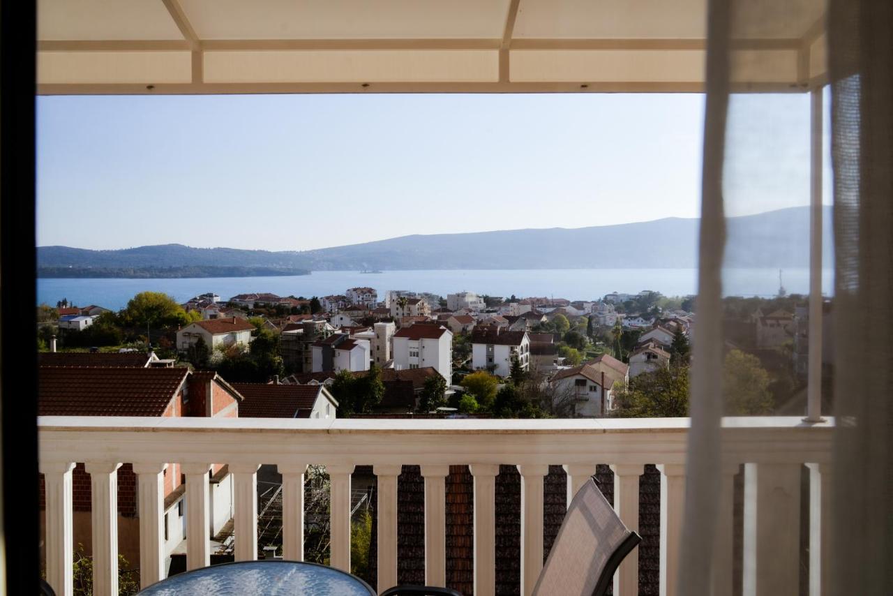 Iker Apartments Tivat Zewnętrze zdjęcie