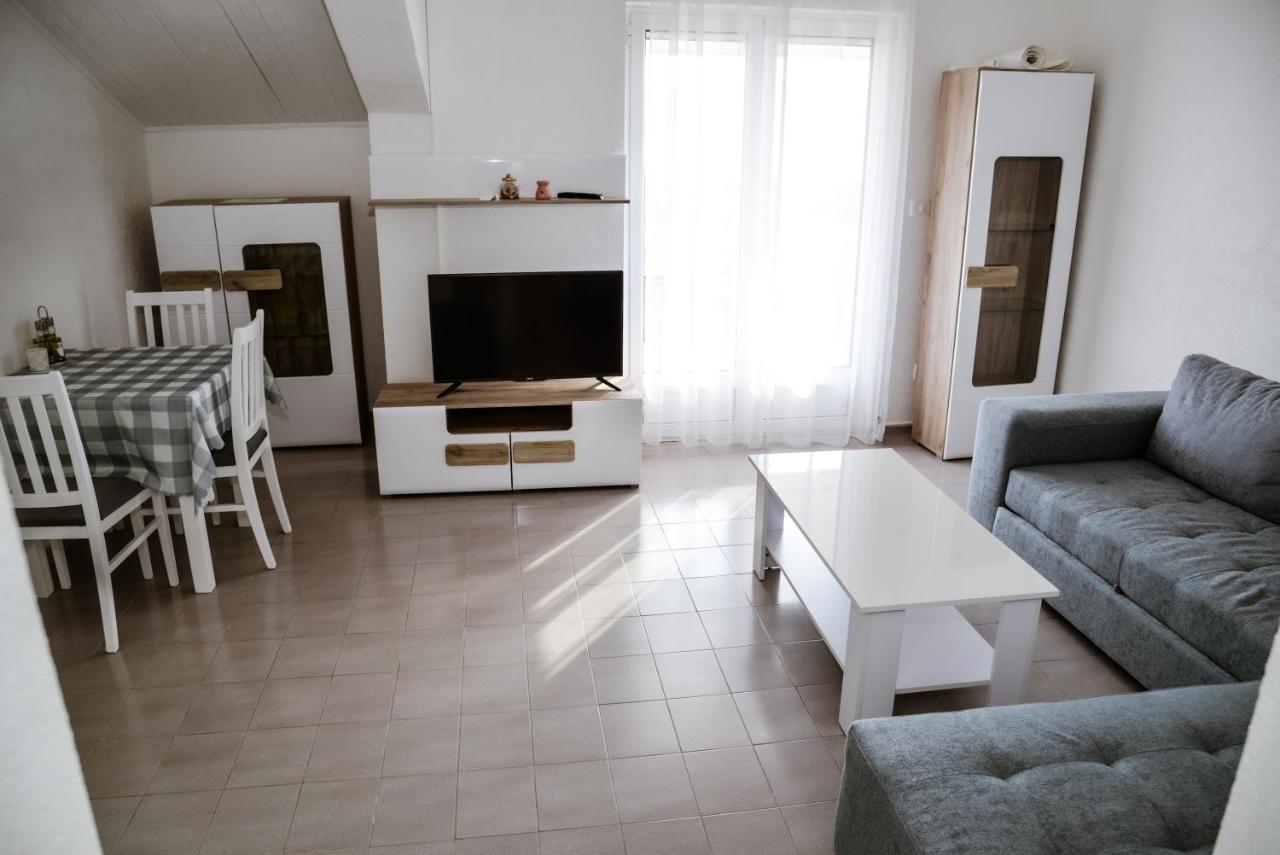 Iker Apartments Tivat Zewnętrze zdjęcie