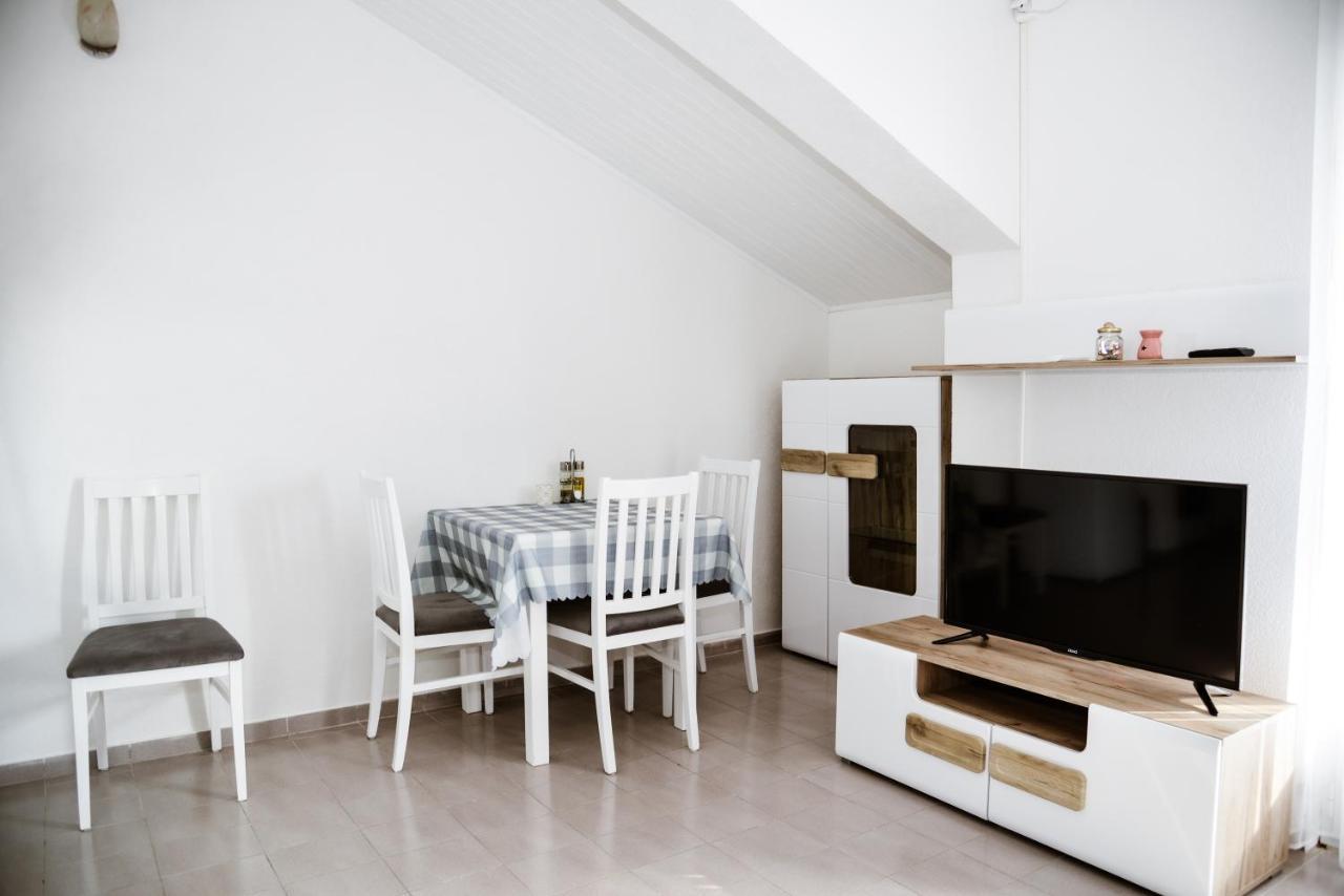 Iker Apartments Tivat Zewnętrze zdjęcie