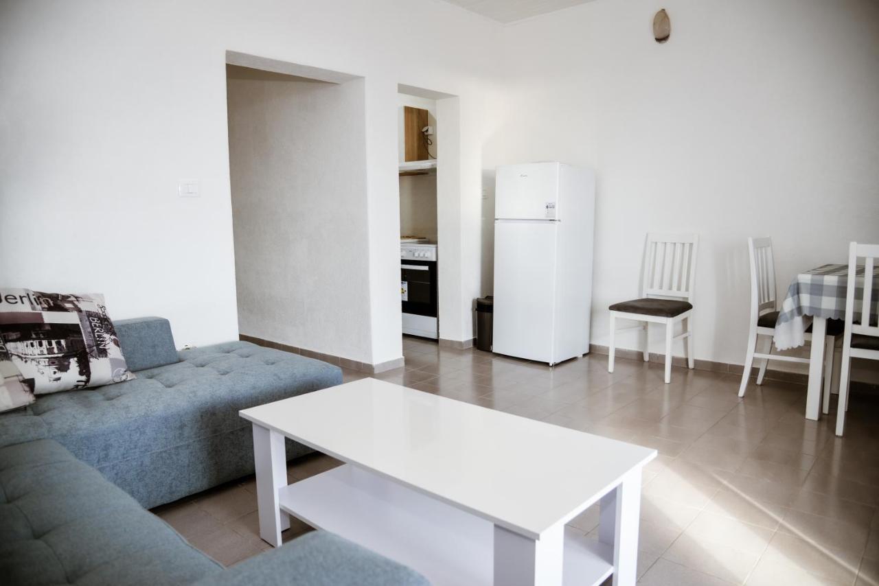 Iker Apartments Tivat Zewnętrze zdjęcie
