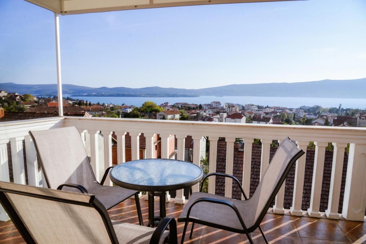 Iker Apartments Tivat Zewnętrze zdjęcie