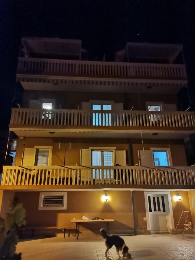 Iker Apartments Tivat Zewnętrze zdjęcie