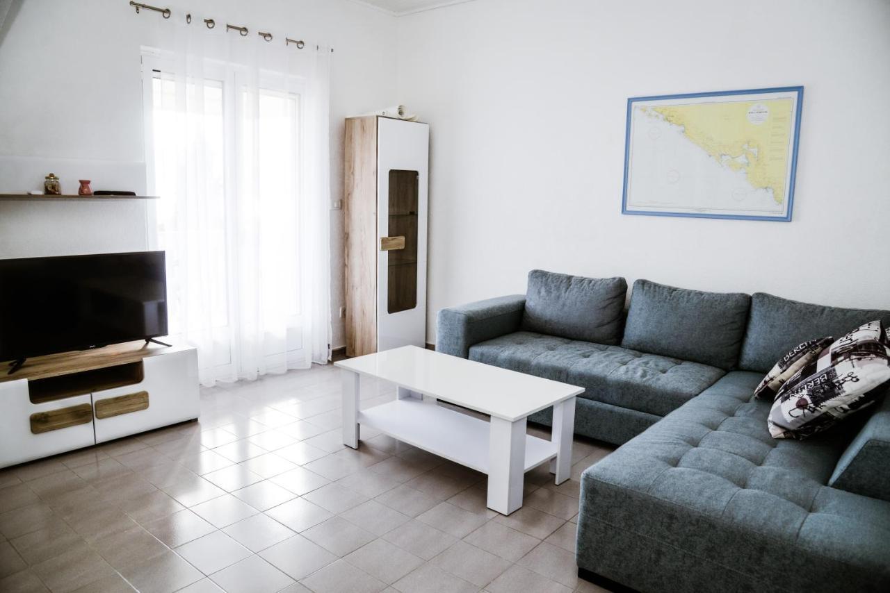 Iker Apartments Tivat Zewnętrze zdjęcie